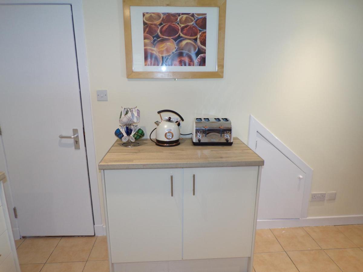 Whinstone Holiday Home In Falkland - Sleeps 8 Buitenkant foto