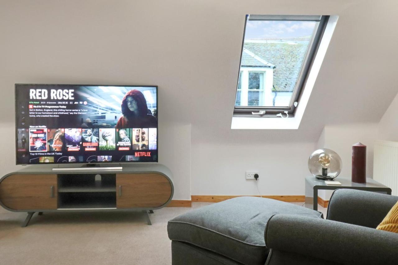 Whinstone Holiday Home In Falkland - Sleeps 8 Buitenkant foto