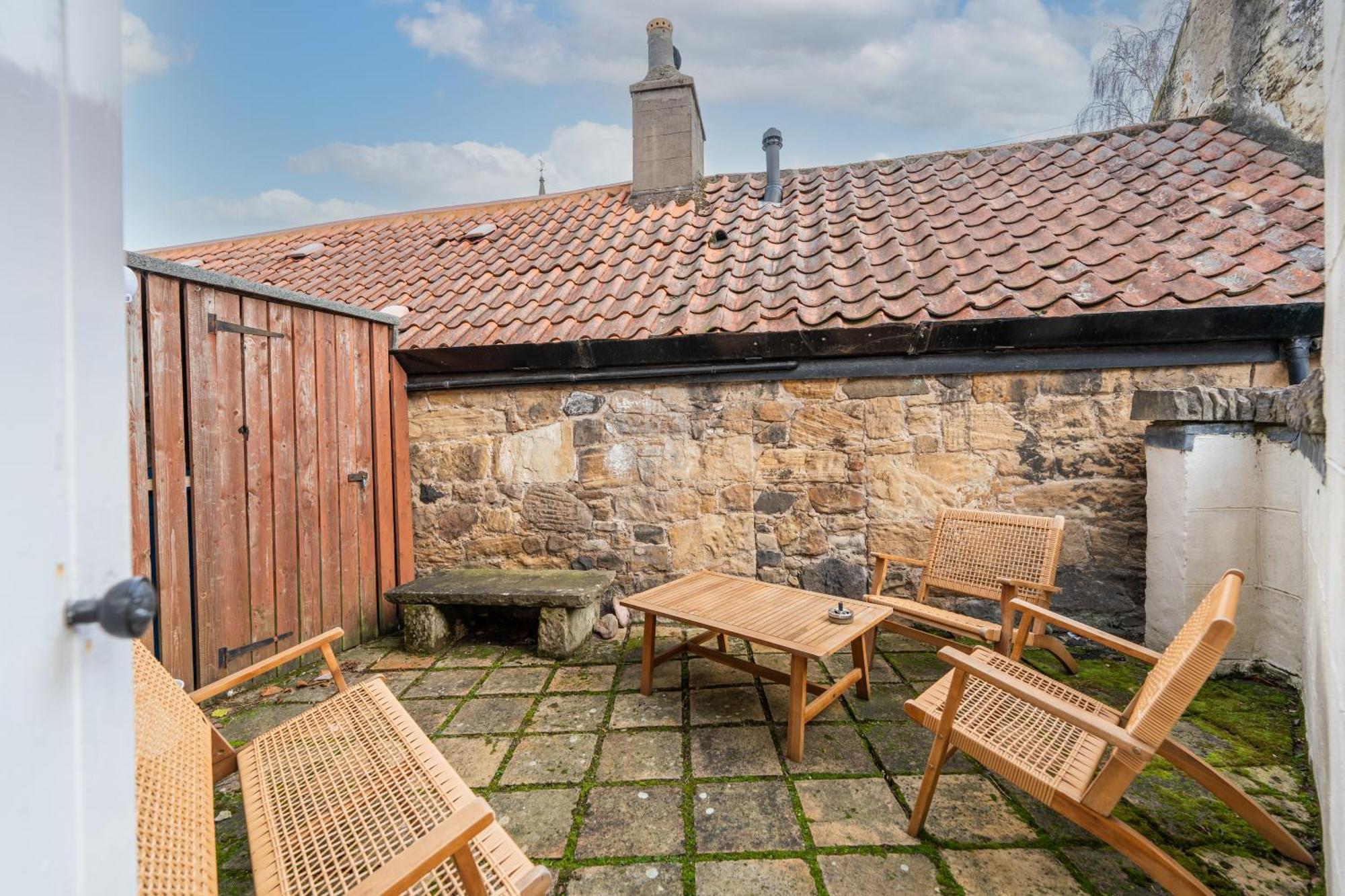 Whinstone Holiday Home In Falkland - Sleeps 8 Buitenkant foto