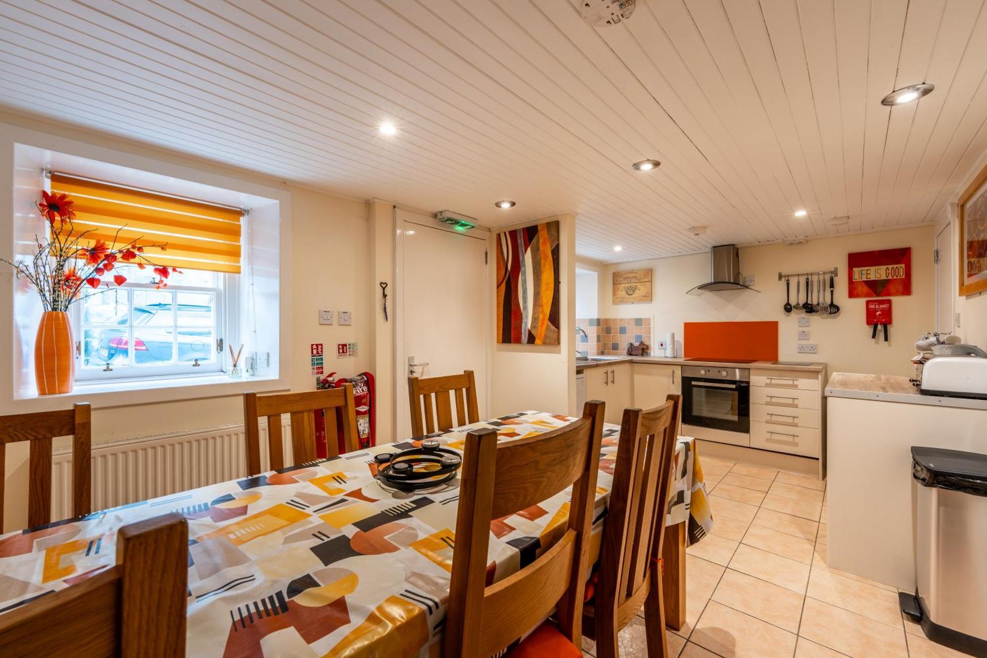 Whinstone Holiday Home In Falkland - Sleeps 8 Buitenkant foto