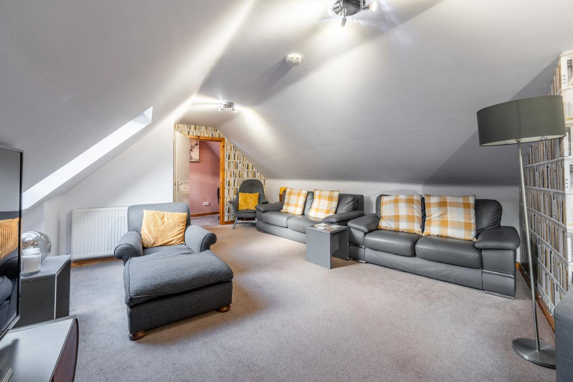 Whinstone Holiday Home In Falkland - Sleeps 8 Buitenkant foto